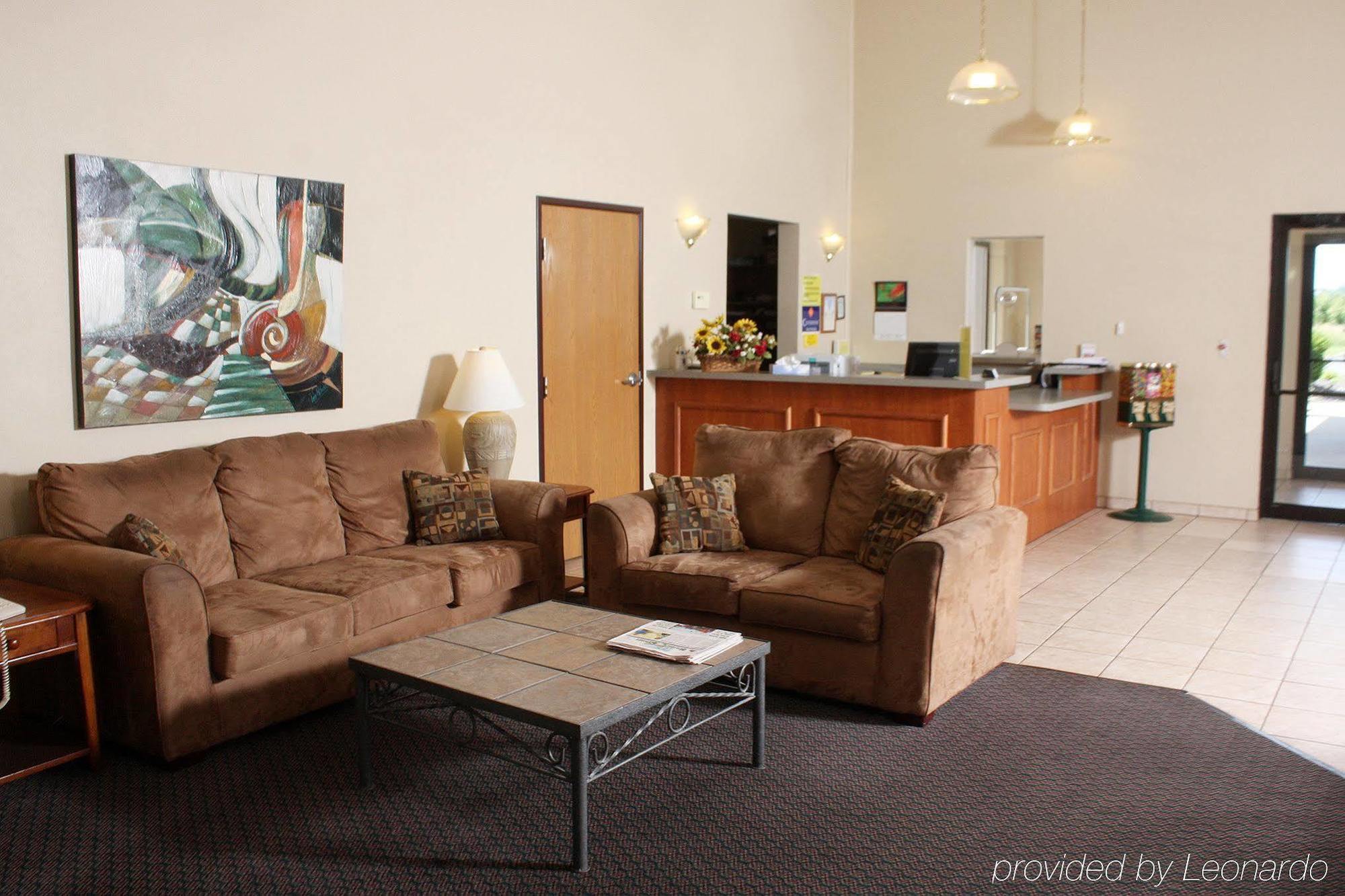 Centerstone Inn & Suites Carlyle Luaran gambar